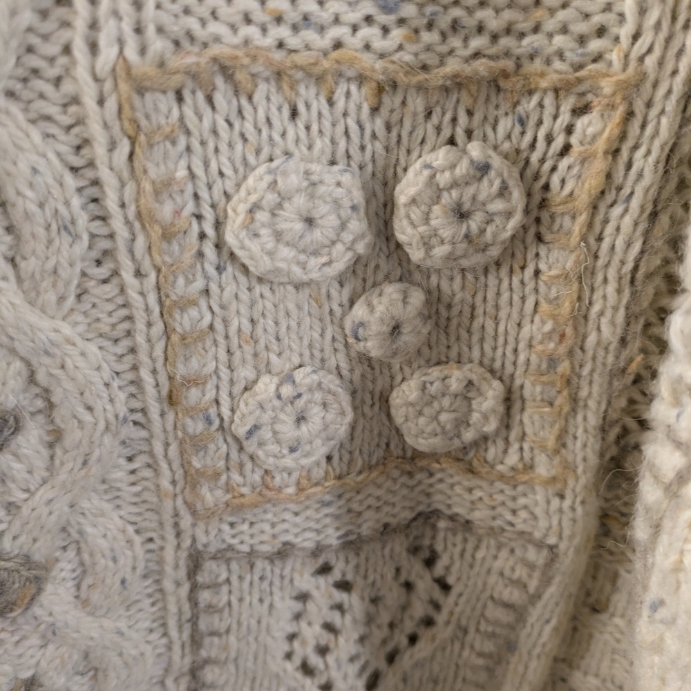 Express Textured Cream Sweater - Picture 6 of 6